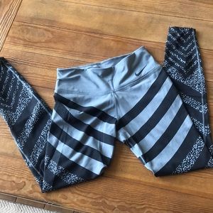 ♠️ Nike Dry Fit Leggings ♠️